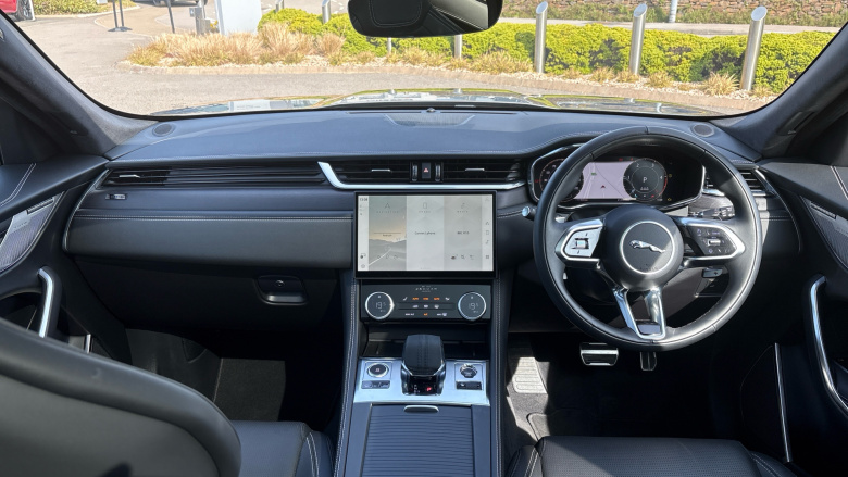 Jaguar F-Pace 2.0 D200 R-Dynamic HSE Black 5dr Auto AWD Diesel Estate